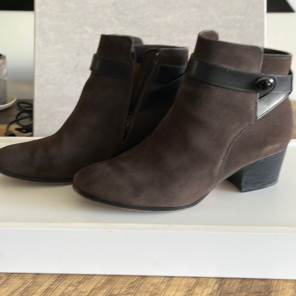 Good Condition - Picture 1 of 3
